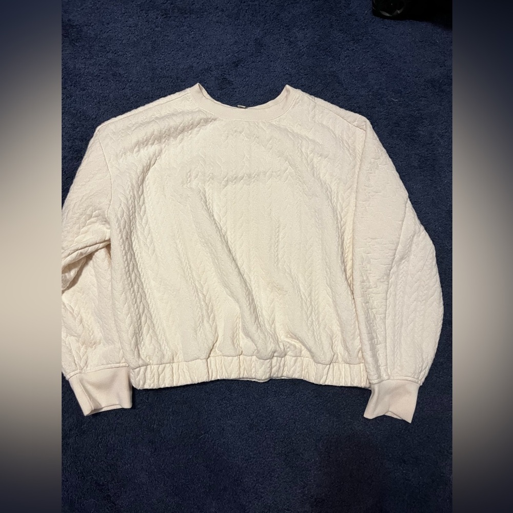 Women’s cream colored sweater with cable knit design. Size large by A New Day